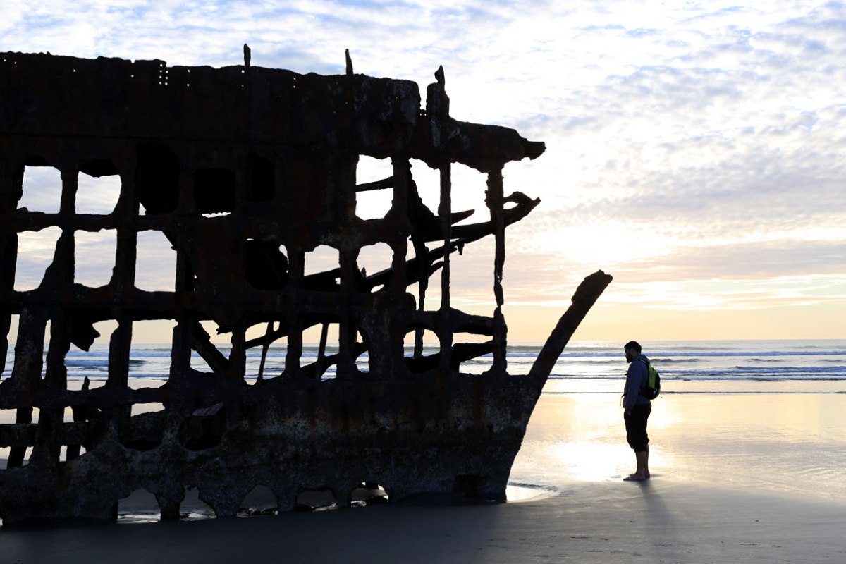 Peter Iredale ship wreck, oregon coast road trip