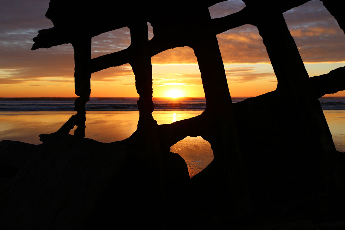 Peter Iredale ship wreck, oregon coast road trip