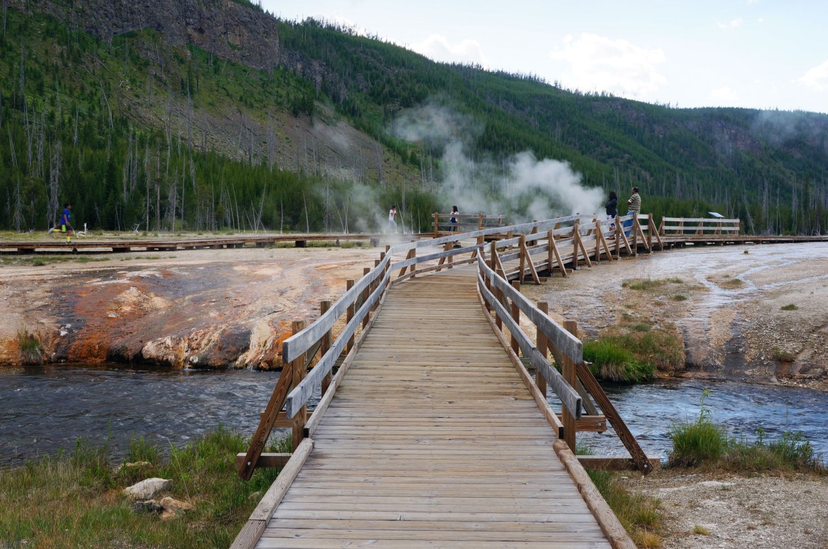 Yellowstone, Wyoming, Montana