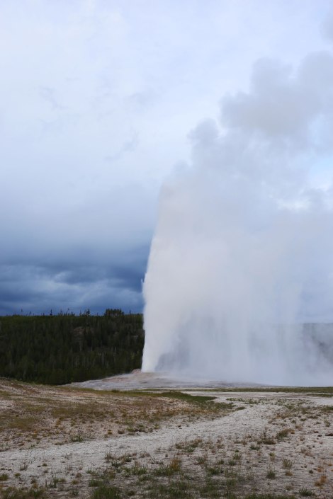 Yellowstone, Wyoming, Montana