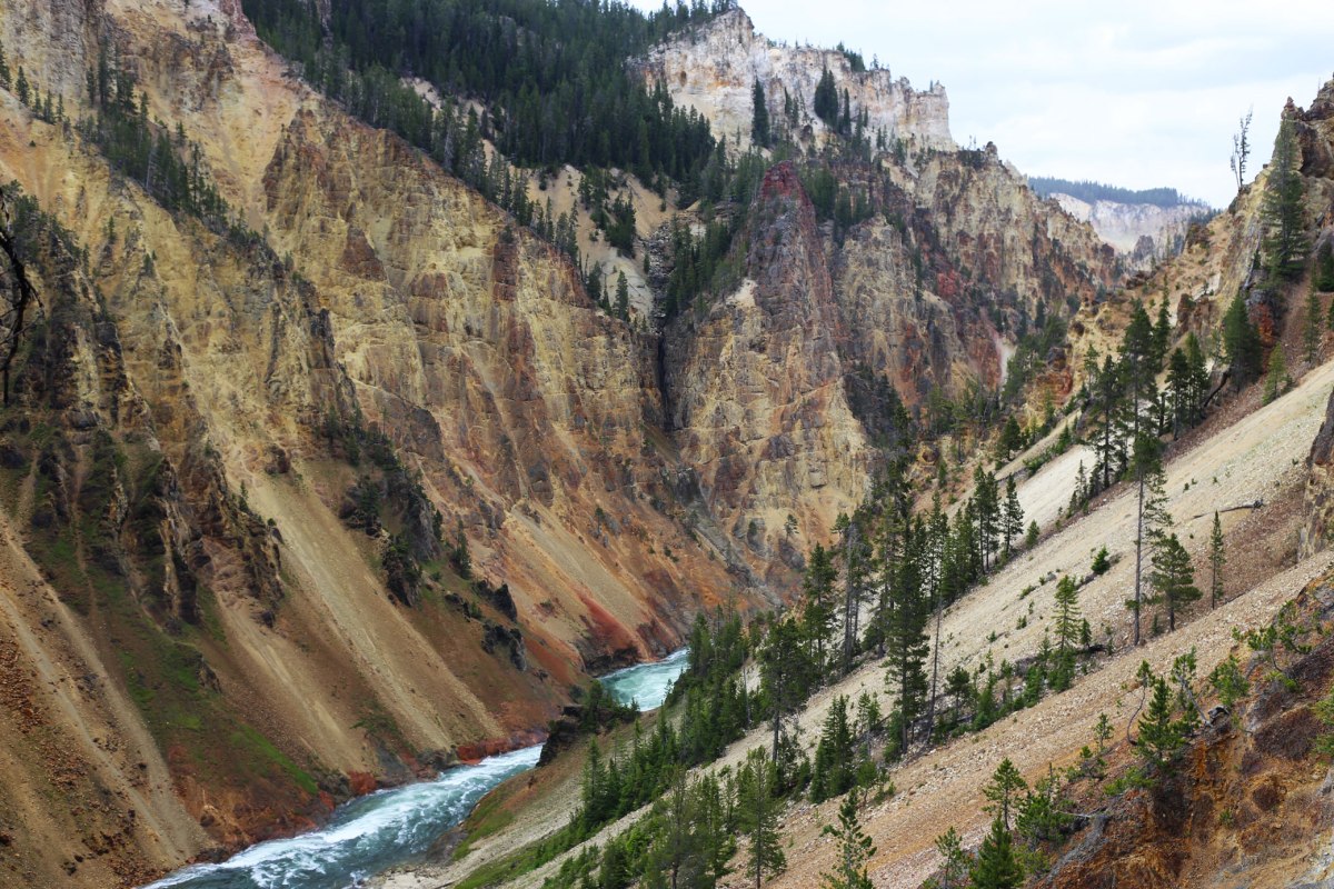 Yellowstone, Uncle Tom's Trail