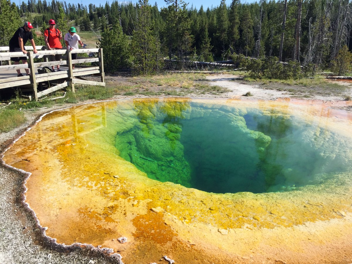 Upper Geyser Basin, morning glory pool, Yellowstone
