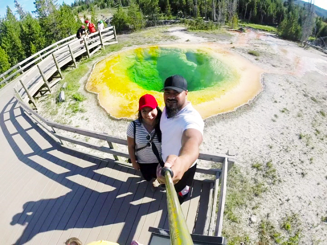 Upper Geyser Basin, morning glory pool, Yellowstone